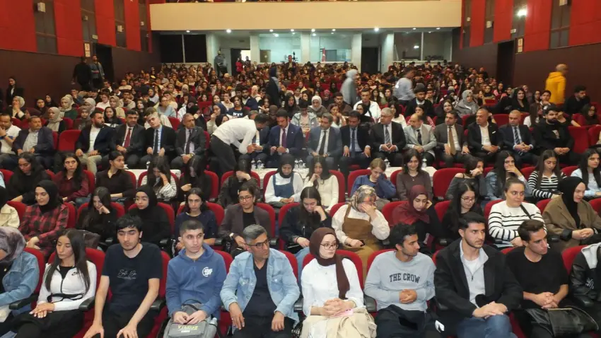 TBMM Adalet Komisyonu Başkanı Yüksel: En adi suç soykırımdır, Gazze için adalet - Fotoğraf 1