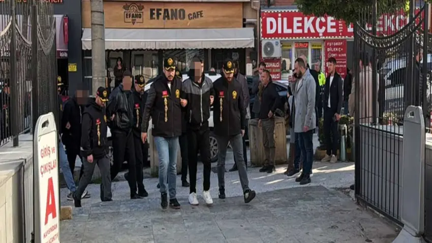 Sokak ortasında kovalamaca ölümle bitti haberinin görseli