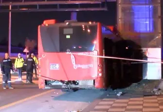Ankara’da EGO otobüsü üst geçide çarptı: 24 yaralı