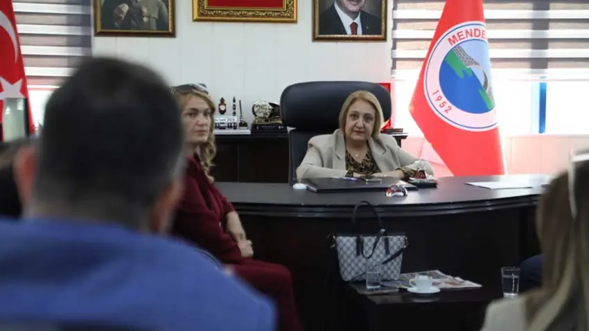 Menderes’te Muhtarlar Günü birlik ve beraberlik mesajlarıyla kutlandı - Fotoğraf 2