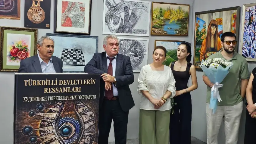 İzmirli sanatçılar Bakü’de Türk dünyasını sanatla buluşturdu - Fotoğraf 1