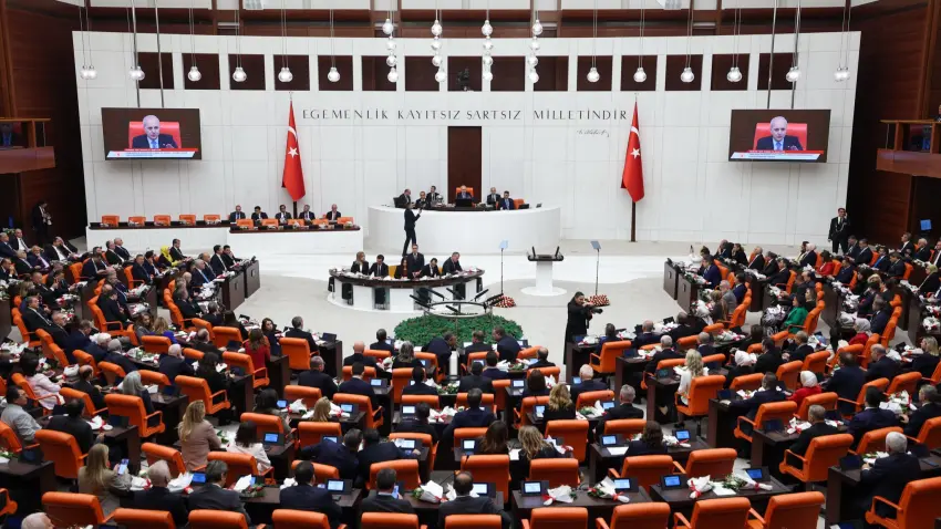 AK Partili Gül: Sermaye piyasası soruşturmasında kayırmacılığa izin verilmeyecek - Fotoğraf 1