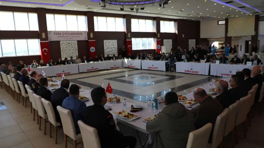 Menderes’te Muhtarlar Günü birlik ve beraberlik mesajlarıyla kutlandı haberinin görseli