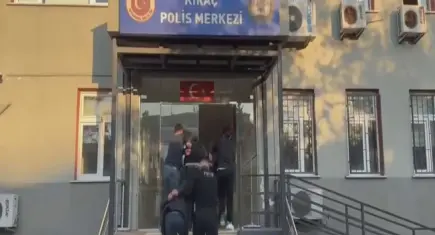 Sokaktaki 'Zula' dron kamerasına takıldı: Esenyurt'ta torbacı operasyonu