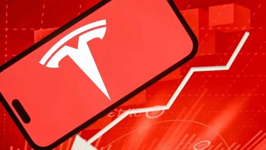 Tesla'dan havada şov, borsada düşüş: 'Uçan Araba' tanıtıldı ama hisseler çakıldı haberinin görseli
