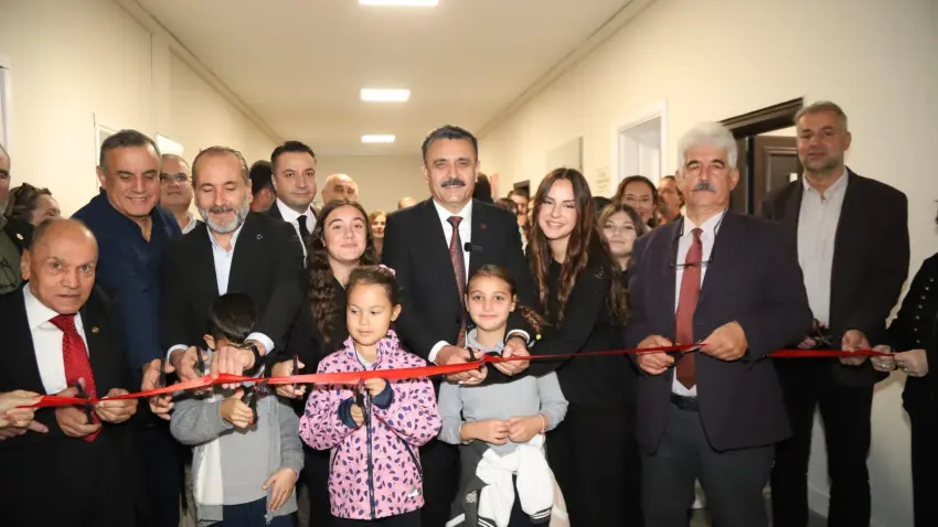 Dikili ve Çandarlı’da eğitim ve kültür yatırımları hizmete açıldı haberinin görseli