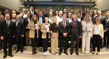 EMKOÜİB’den ihracat şampiyonlarına ödül töreni!