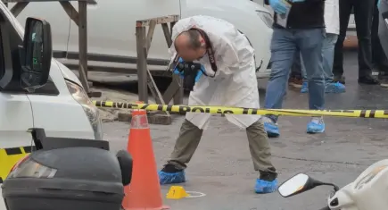 İstanbul Kağıthane’de otomobilde oturan 44 yaşındaki adam öldürüldü