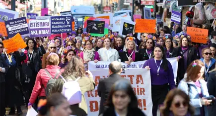 Kadınlardan 8 Mart tepkisi: Sokakları, meydanları doldurmaya devam edeceğiz