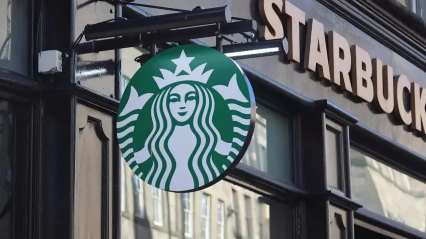 Starbucks'ta yeni dönem: Alışveriş yapmayan kafede oturamayacak! - Fotoğraf 1