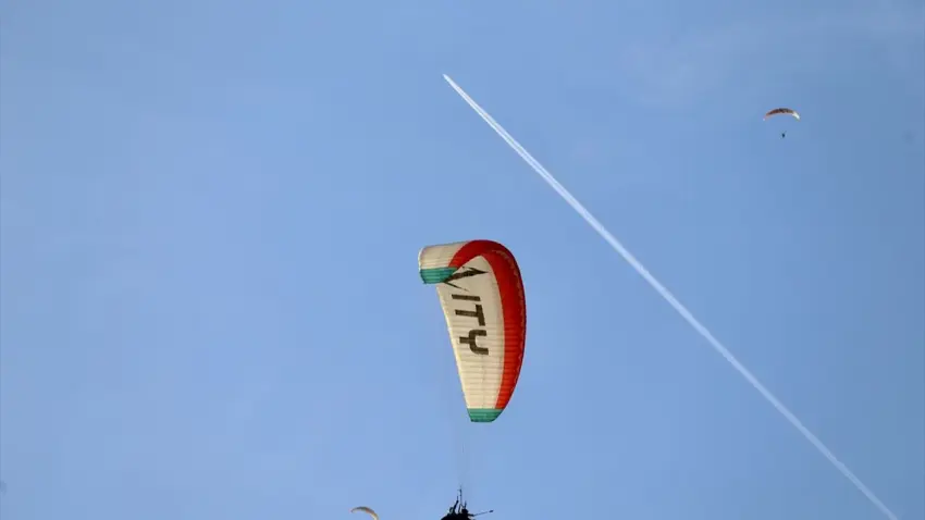 Ölüdeniz’de hava şöleni başladı: Binlerce sporcu Fethiye’de buluştu - Fotoğraf 4