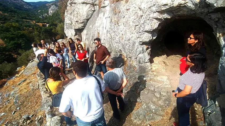 Bornova’nın 8 bin 500 yıllık mirası dünyaya açılıyor - Fotoğraf 3