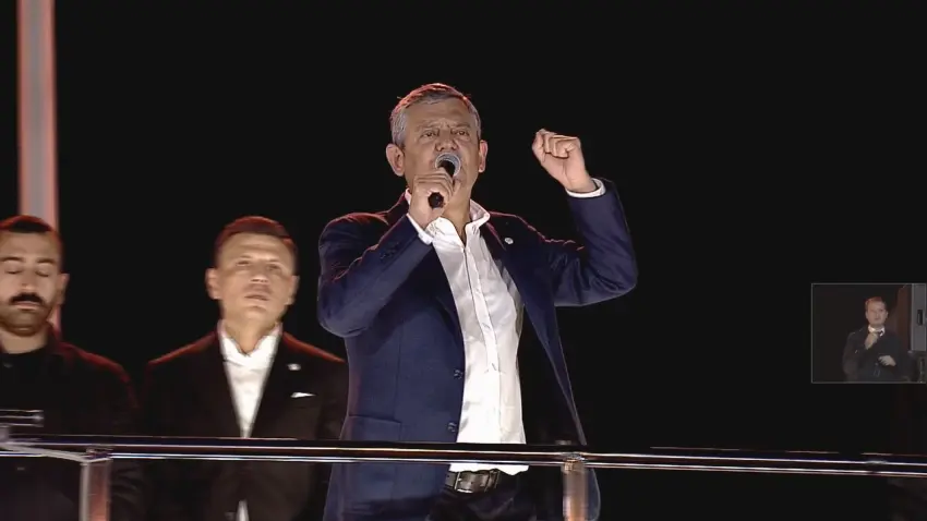 Özgür Özel: Halk TV’ye yapılan müdahale basını susturma girişimidir! haberinin görseli