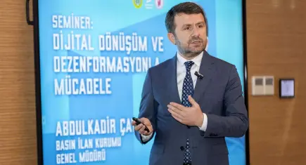 BİK Genel Müdürü Çay geleceğin iletişimcileriyle buluştu
