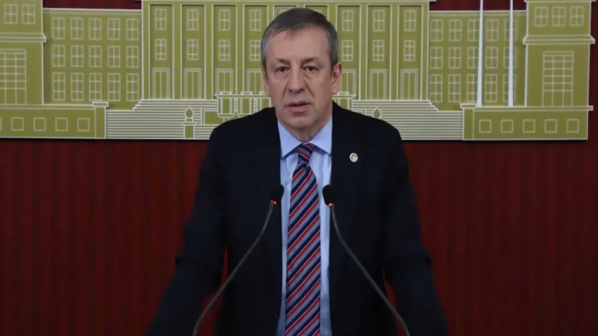 CHP’li Türeli’den fon tepkisi haberinin görseli