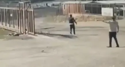 Esenyurt’ta tartıştığı kuyumcuya kurşun yağdırdı