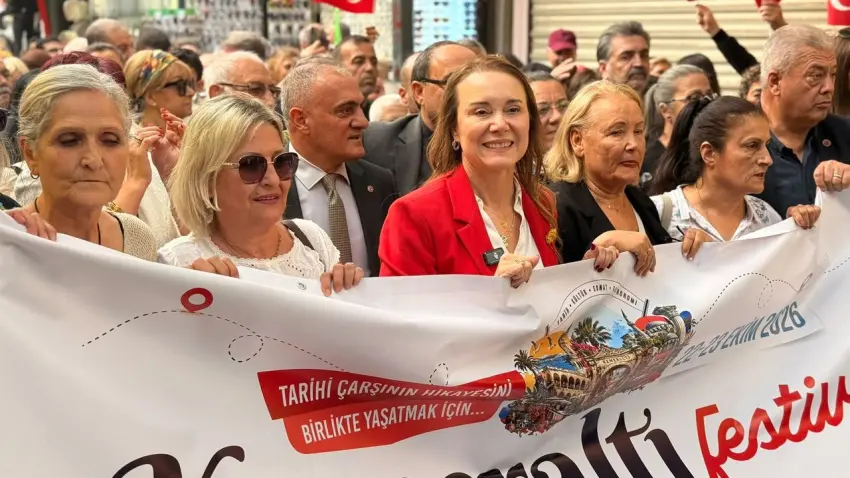 Kemeraltı Festivali kapılarını açtı… Başkan Mutlu’dan mesaj: En büyük hazinemiz haberinin görseli