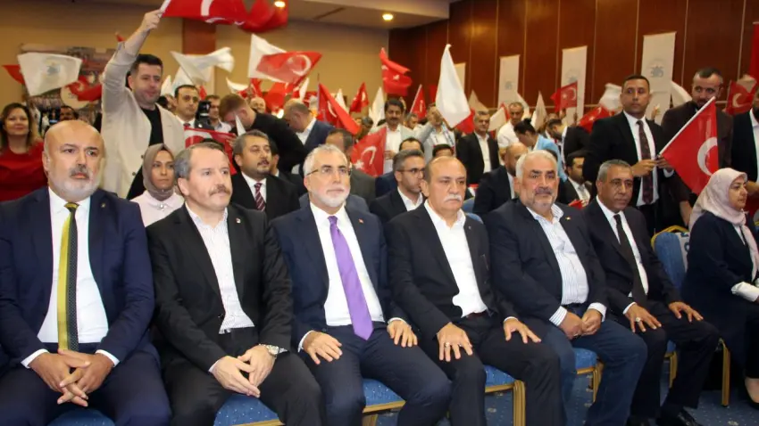 Şehit ve gazi çocuklarına 609 milyon liralık eğitim desteği - Fotoğraf 1
