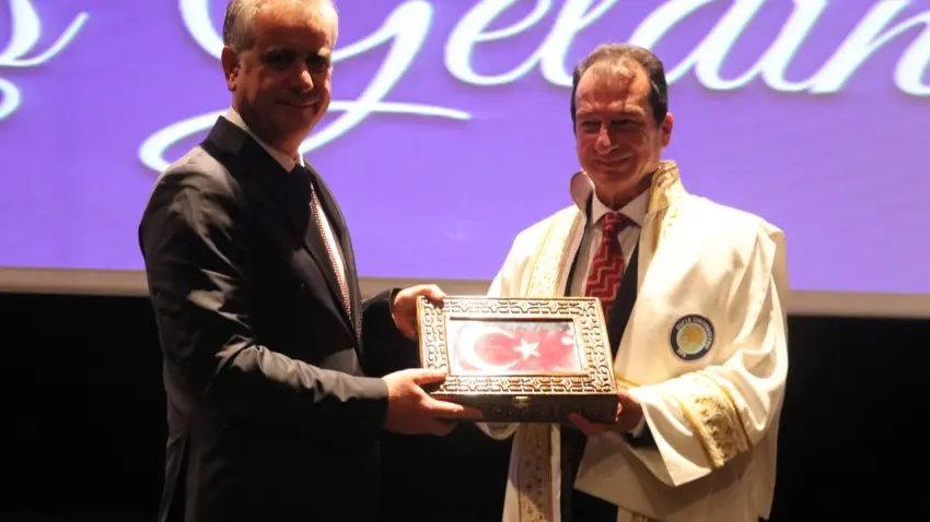 AK Partili Yalçın: Barış ve huzur olduğunda en fazla Diyarbakır kazanıyor - Fotoğraf 2