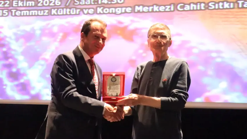 Diyarbakır'da üniversite öğrencileri ile buluşan Aziz Sancar'dan beyin kanseri açıklaması - Fotoğraf 1