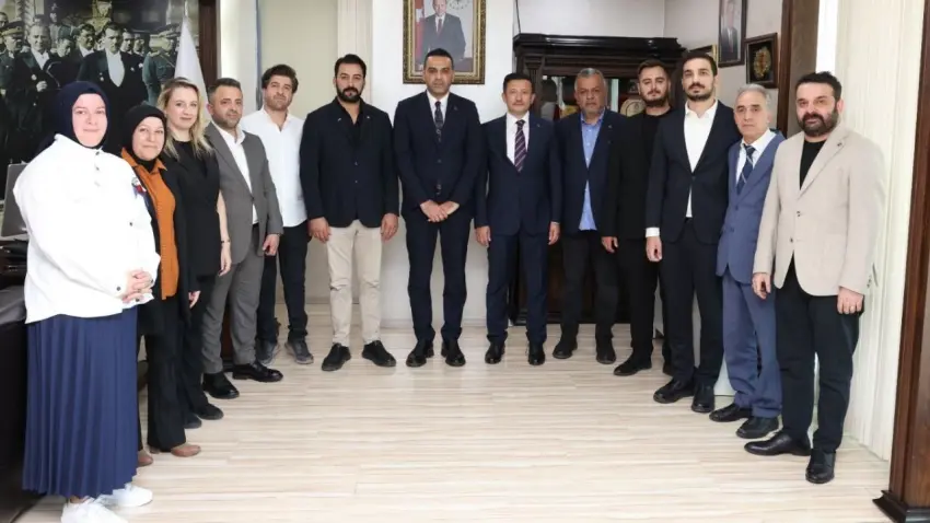 AK Partili Hamza Dağ’dan Çiğli’ye ziyaret
