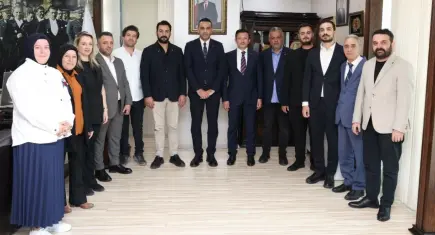 AK Partili Hamza Dağ’dan Çiğli’ye ziyaret