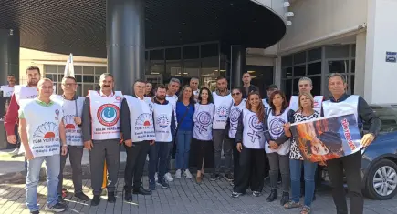 Balçova’da belediye çalışanları tam gün iş bıraktı