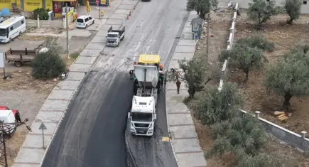 İzmir Büyükşehir’den Çiğli ve Menemen’de asfalt hamlesi