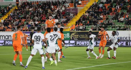 Kocaelispor, Alanyaspor deplasmanında 3 puanı 2 golle aldı