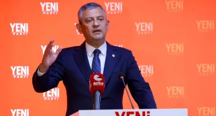 Özgür Özel, yarın İzmir’de basın özgürlüğü yürüyüşüne katılacak
