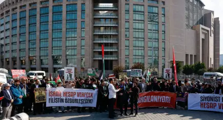 Sumud Filosu saldırısında 35 sanıklı dava başladı