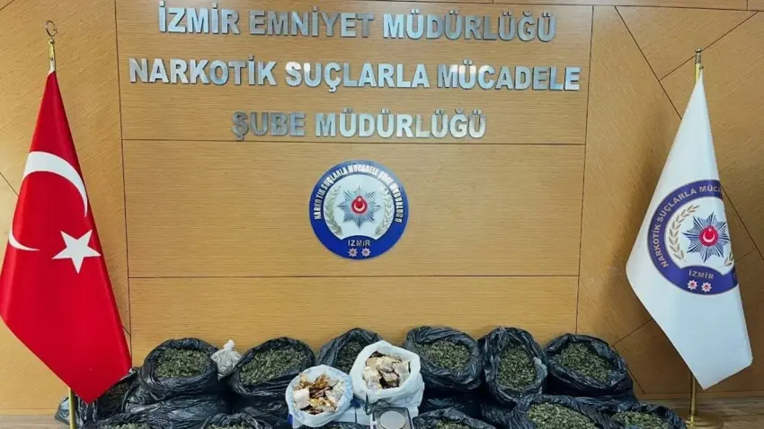 Uyuşturucuyu otomobildeki gizli düzenekte saklamışlar! 12 gözaltı