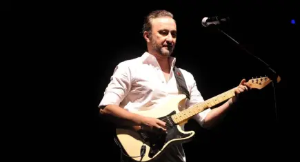 Acı haberi menajeri duyurdu: Şarkıcı Nev hayatını kaybetti!