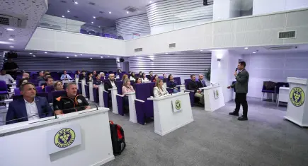 Buca’da iklim krizi uyarısı: Gıda krizi ve göçler kapıda