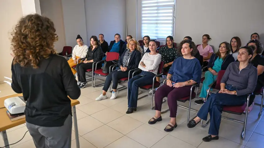 Bornova’da kadın sağlığı için eğitim seferberliği - Fotoğraf 1