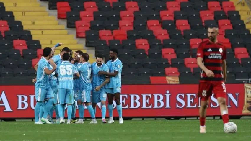 Erzurumspor, Gaziantep deplasmanında 3 golle kazandı! - Fotoğraf 1