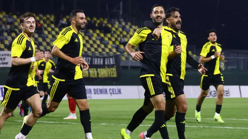İzmir futbolunda zafer haftası! Aliağa FK üst üste 5. galibiyetle lider, Karşıyaka tırmanışta - Fotoğraf 2