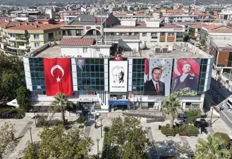 Menderes’te pembe buluşma: Meme kanserine dikkat çektiler