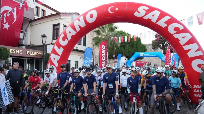 Çeşme'de pedal sesleri yükseldi: 10. Veloturk Gran Fondo heyecanı sona erdi! haberinin görseli