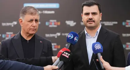 İzmir’de festival coşkusu: İnan ve Tugay Kültür Sanat Fabrikası’nda buluştu