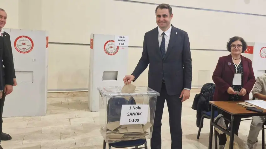 YENİ Parti İzmir’de Çağatay Güç yeniden il başkanı seçildi - Fotoğraf 3