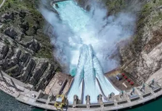 Türkiye’nin elektrik kurulu gücü 127 bini aştı