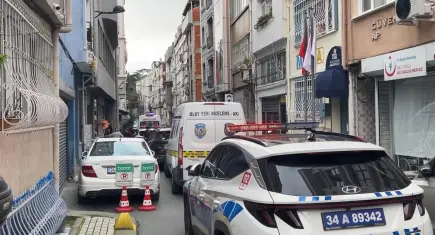 Yan binasının çatısına geçen Kazakistanlı kadın -2’nci kata düşüp öldü