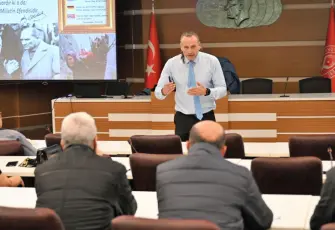 Bornova’da üreticilere zirai ilaç kullanım eğitimi verildi