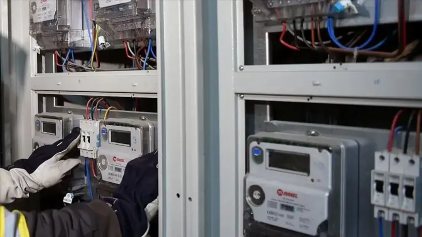 Elektrik faturalarında akıllı dönem: Sayaçlar değişiyor, tüketim cep telefonundan anlık takip edilecek! haberinin görseli