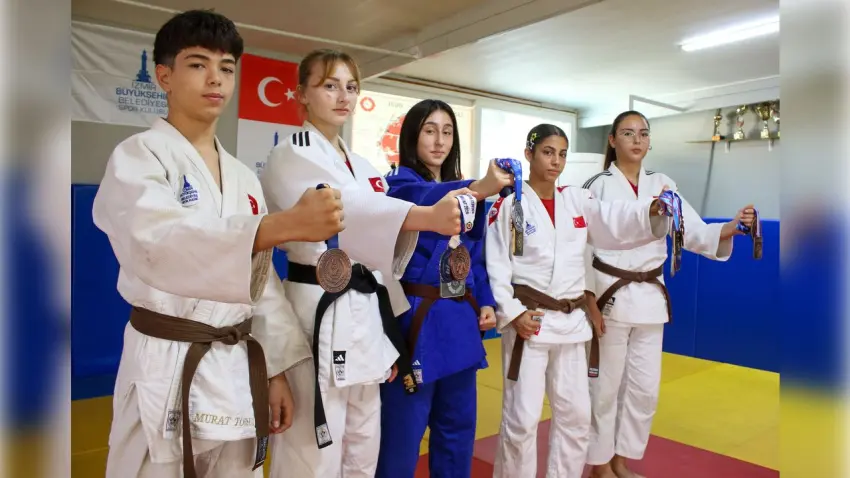 İzmirli genç judocuların hedefi olimpiyat madalyası - Fotoğraf 3
