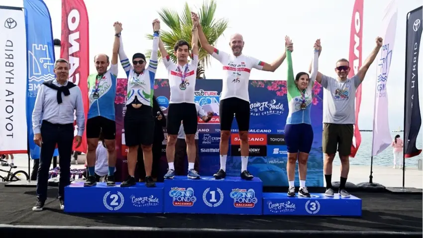 Veloturk Gran Fondo Çeşme 10. yılında 809 bisikletçiyi buluşturdu - Fotoğraf 3