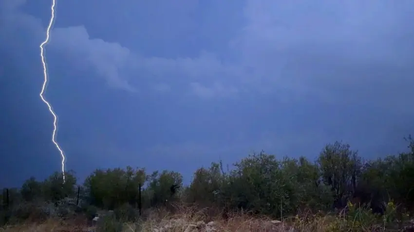 Türkiye’de meteorolojik afetler 20 yılda ikiye katlandı: İlk sırada yağmur ve sel var - Fotoğraf 2