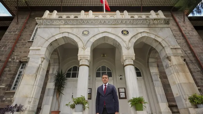 Atatürk’ün iki kez ziyaret ettiği İzmir Kız Lisesi 110 yıldır eğitim veriyor - Fotoğraf 5
