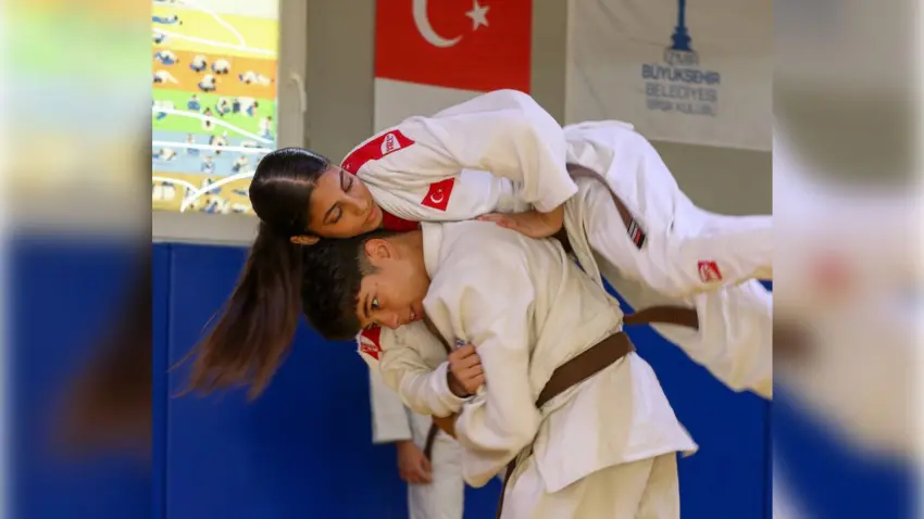 İzmirli genç judocuların hedefi olimpiyat madalyası - Fotoğraf 4